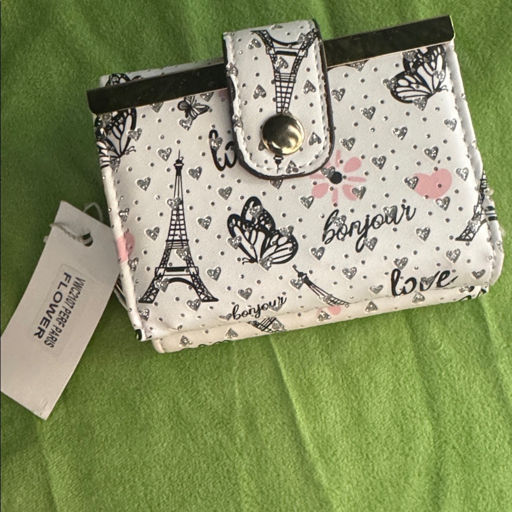 Paris Glitter Bling Eiffel Tower Wallet NWT